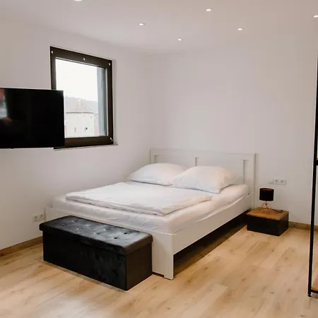 Moderne Junior Mit Grosszugigem Blick Uber Historische Altstadt Im Herzen Von Hameln Daire